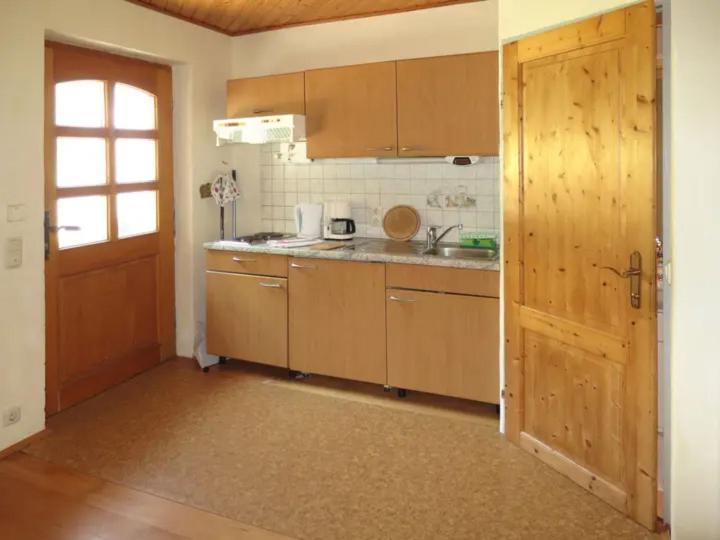 Ferienwohnung Schellander Privatstrand Фельден-ам-Вёртер-Зе Экстерьер фото