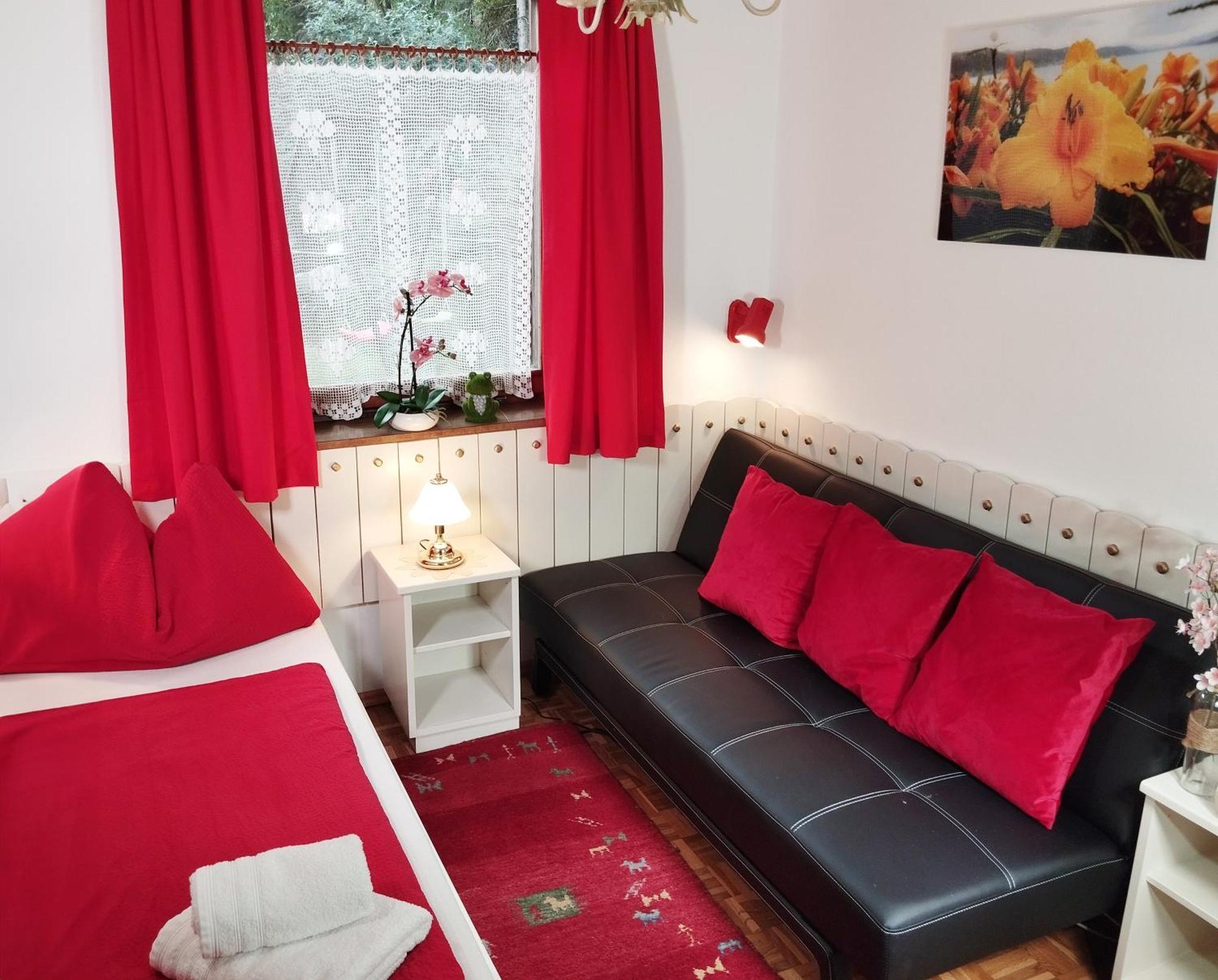Ferienwohnung Schellander Privatstrand Фельден-ам-Вёртер-Зе Номер фото