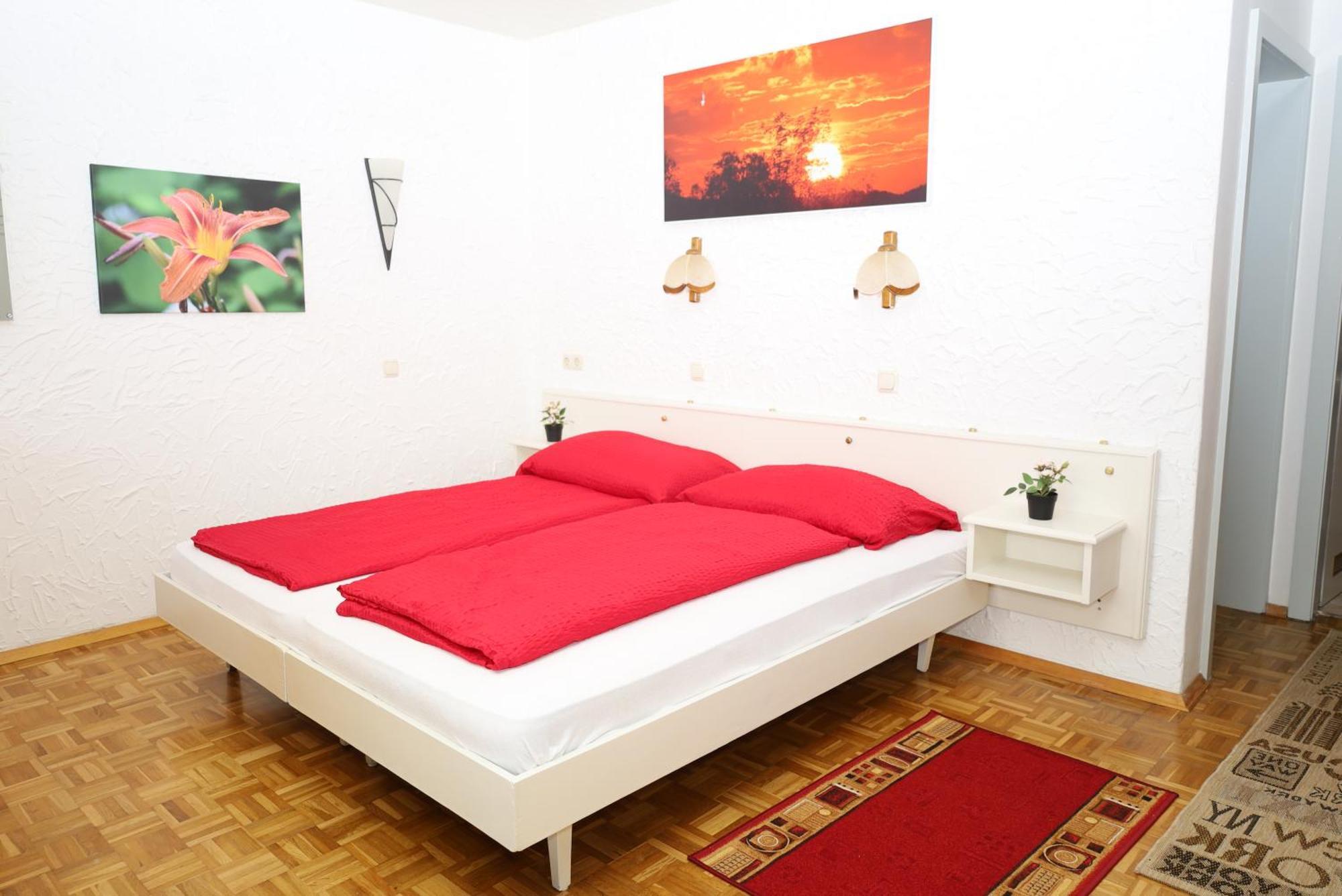 Ferienwohnung Schellander Privatstrand Фельден-ам-Вёртер-Зе Экстерьер фото